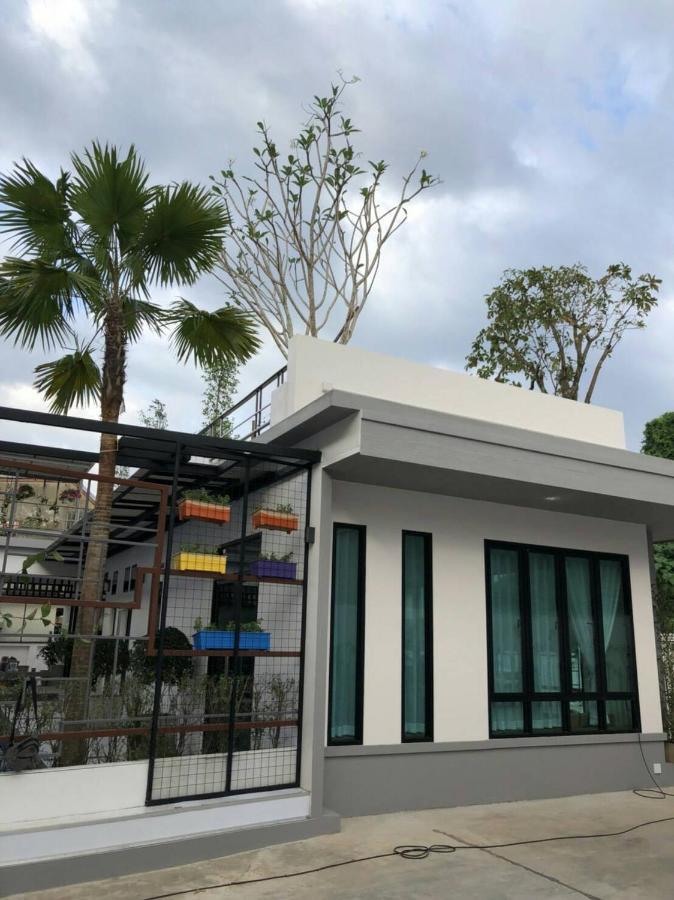 Top Residence Surat Thani Bagian luar foto